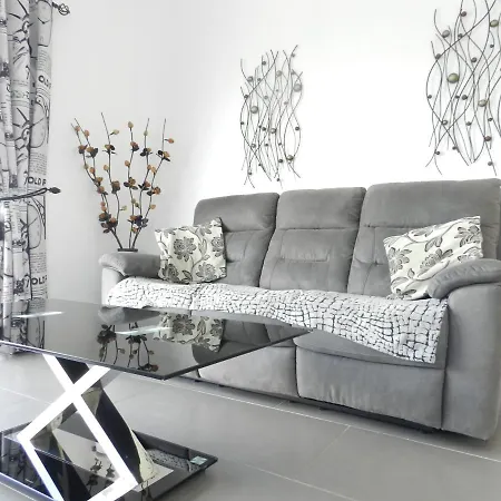 1 Bed Cristianos Near The Bus Station Apartment *