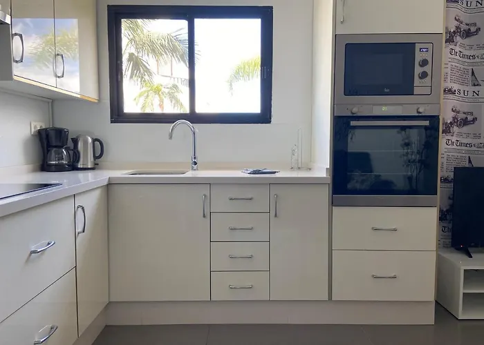 Apartman 1 Bed Cristianos Near The Bus Station