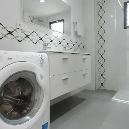 Διαμέρισμα 1 Bed Cristianos Near The Bus Station *