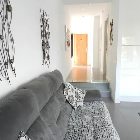 1 Bed Cristianos Near The Bus Station Διαμέρισμα *